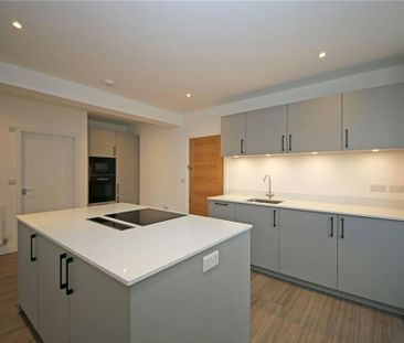 Vaughan Road, Harpenden, Hertfordshire, AL5 4EL - Photo 2