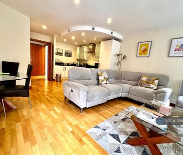 2 bedroom flat to rent - Photo 4