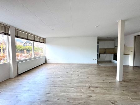 Appartement te huur: Maerten van Heemskerckstraat 157 1945 GC Beverwijk - Photo 2