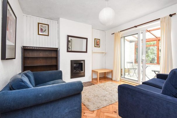 4 bedroom terraced house to rent - Photo 1