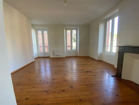 Location appartement 3 pièces - 70m² à Pamiers (09100) - Photo 3