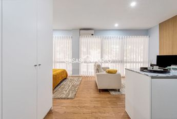 Apartamento Charme - Exclusividade e Conforto Junto ao Metro dos Combatentes