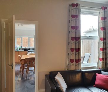 4 bedroom house, 1 en-suite - Photo 6