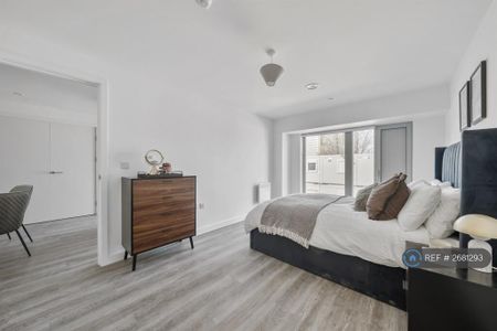 2 bedroom flat to rent - Photo 5