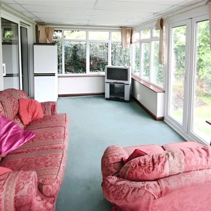 Weston Road, Guildford, Surrey, GU2 8AW - Photo 1