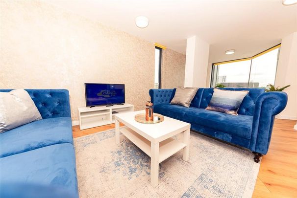 6 bedroom flat to rent - Photo 1