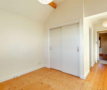 4 bedroom semi-detached house to rent - Photo 4