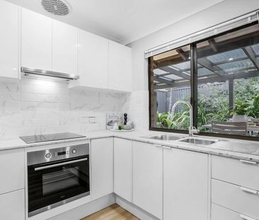 Spacious 3-Bedroom Villa in Prime Como Location - Photo 2