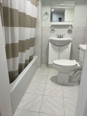 For Lease - 54 Newlands Avenue, Toronto, Ontario - Photo 3