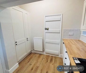 2 bedroom detached house to rent - Photo 3