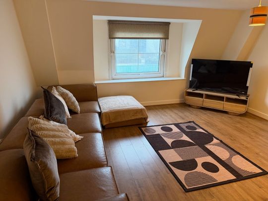 2 Bed Penthouse, City Central, LS1 - Photo 1