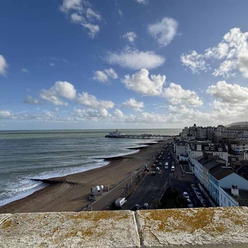Royal Parade Eastbourne BN22 7AX - Photo 1