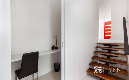 FULLY FURNISHED - AVAILABLE MARCH 2025 - Photo 3