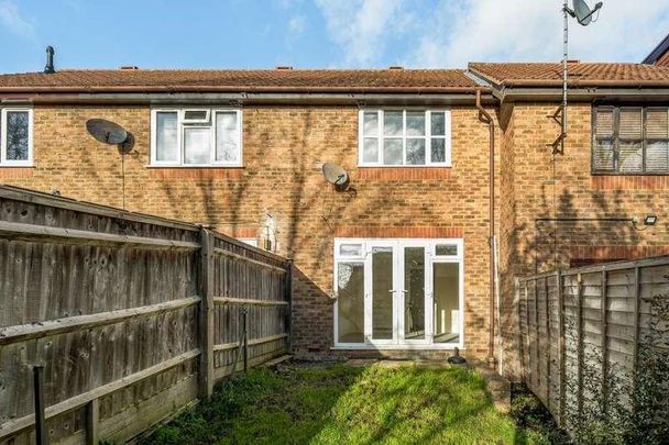 Coleridge Close, Twyford, RG10 - Photo 1