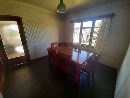 Spacious Family Home in Opotiki - Photo 2