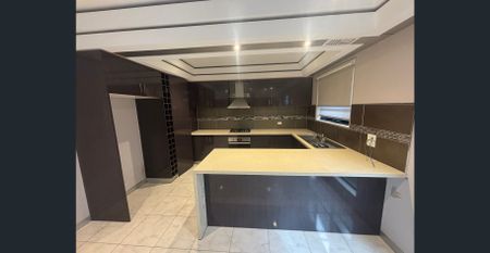 Stylish 3-Bedroom Townhouse in Prime Lalor Location - Photo 4