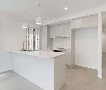 Spacious Modern Home in the Heart of Yarrabilba - Photo 5