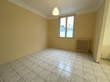 Location Appartement 2 pièces 47m² - Photo 3