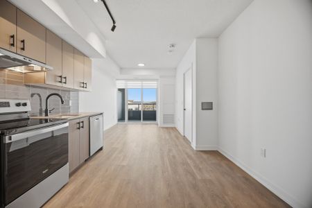For Lease - 4878 Powers Common Unit# C429, Burlington, Ontario - Photo 2