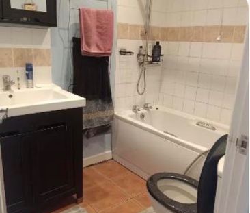 Room in a Shared House, Anstey Grove, B27 - Photo 3