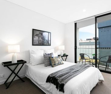 Contemporary Two-Bedroom Apartment with East-West Transparency loca... - Photo 5