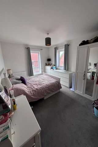 3 bedroom semi-detached house to rent - Photo 4