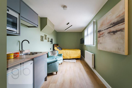 1 bedroom in a house share to rent - Photo 4