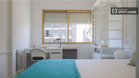 Calle de Sánchez Barcáiztegui, Madrid, Community of Madrid 28007 - Photo 4