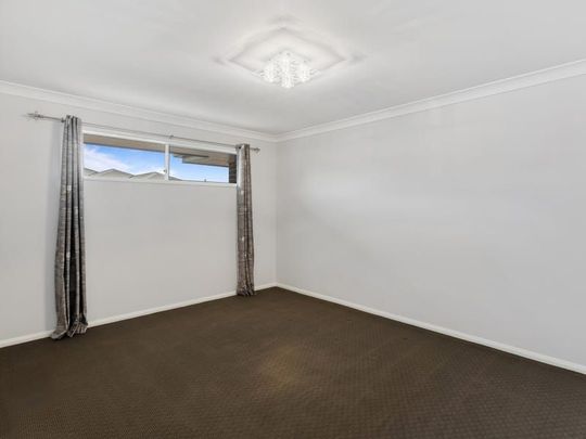 7 Adelaide Street - Photo 1