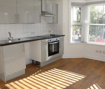 Leigh Road, Eastleigh - Photo 4