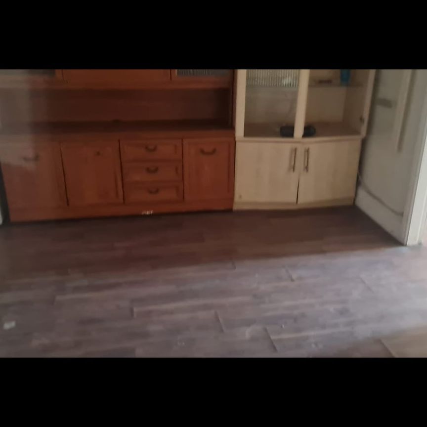 3 Bed Flat, Derby Road, CH42 - Photo 1