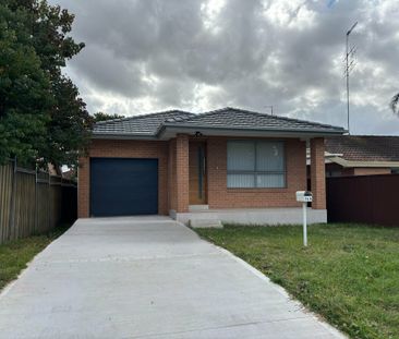 1 Warragamba Crescent, Jamisontown NSW - Photo 2