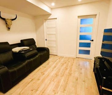 3 1/2 a Louer TOUT COMPRIS: Hydro: Chauffé, Éclairé, Eau chaude, Cl... - Photo 2