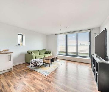 Oak House, Victory Park Road, Addlestone, Surrey, KT15 - Photo 5