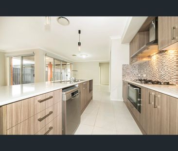 7 Ducros Street, Oran Park, NSW 2570 - Photo 5