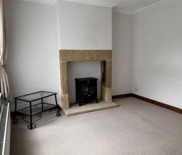 2 bedroom end of terrace house to rent - Photo 3