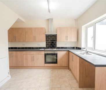 2 bedroom terraced house to rent - Photo 4
