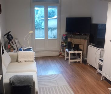 Location Appartement 1 pièce 23m² BORDEAUX 33000 - Photo 2