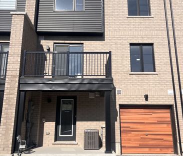 For Lease - 9 Wagon Lane, Barrie, Ontario - Photo 4