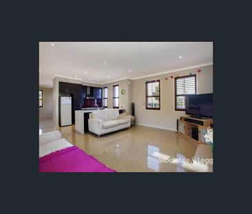 100/108 West Fyans Street, Newtown, Vic 3220 - Photo 3