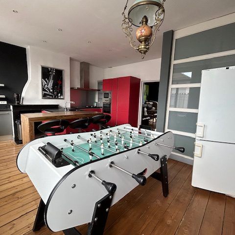 Location Maison 6 pièces 240m² LILLE 59160 - Photo 1