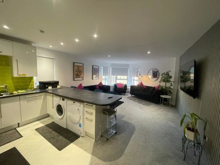 2 Bedroom Property To Rent - Photo 4