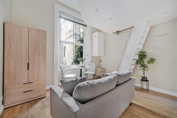 Studio to rent - Photo 1