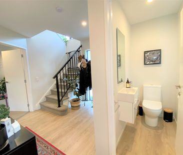 2/118 Bishop Street, St Albans, NZ 8052 - Photo 4