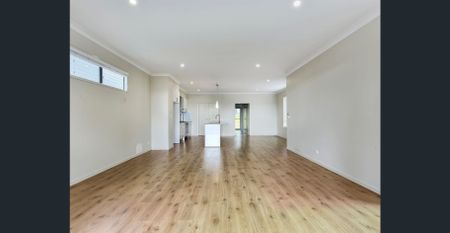 Spacious 4 Bedroom Family Home in Prime Mt Gravatt Location - Photo 2