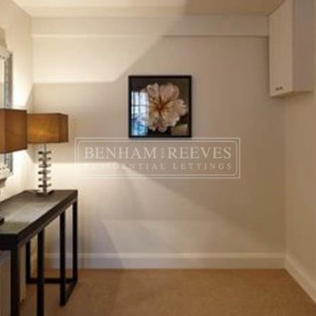 2 Bedroom flat to rent in Pelham Court, Chelsea, SW3 - Photo 1