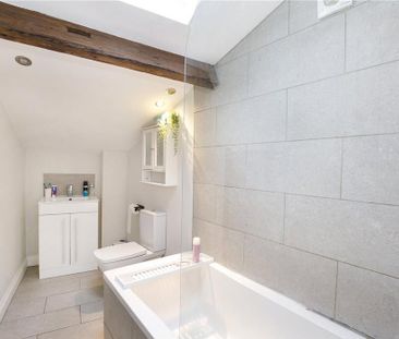 2 bedroom semi-detached house to rent - Photo 4