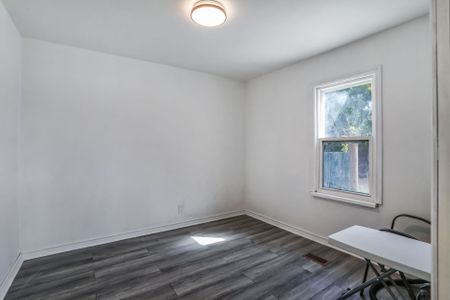 For Lease - 5742 County Rd 90 Road, Springwater, Ontario - Photo 5