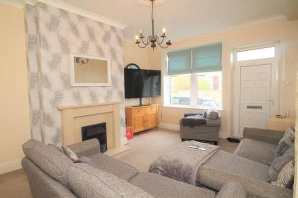 2 bedroom terraced house to rent - Photo 1