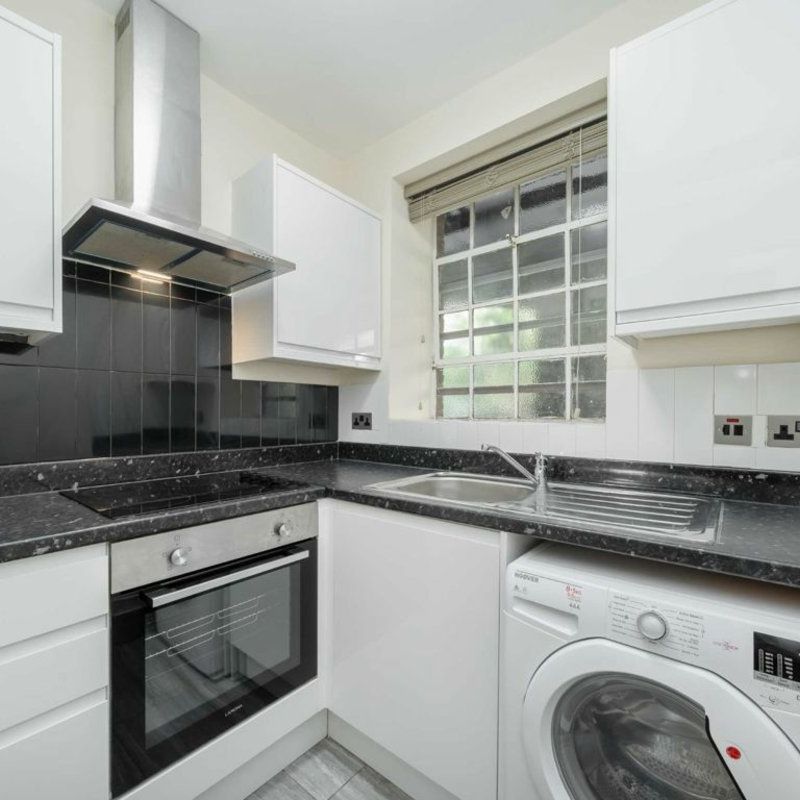 Mortimer Crescent - Photo 1
